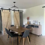 Et Etang, Exclusivement Privee Manzat