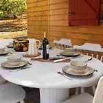Et Etang, Exclusivement Privee