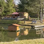 Chalet Et Etang, Exclusivement Privee