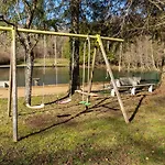 Chalet Et Etang, Exclusivement Privee *