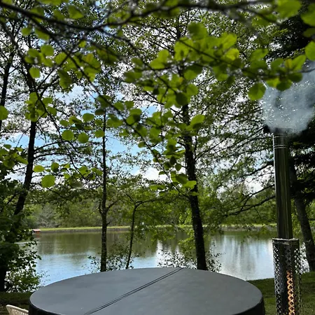 Casa de Campo L'etang Calme Manzat