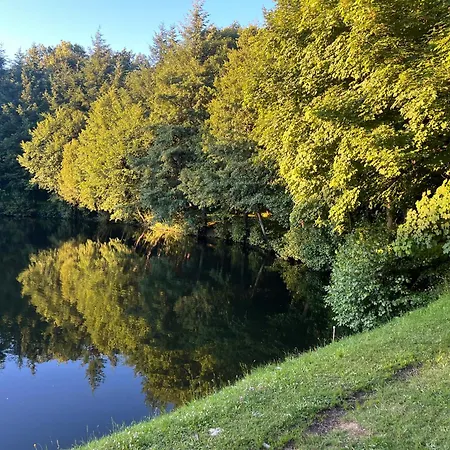 L'etang Calme Casa de Campo Manzat