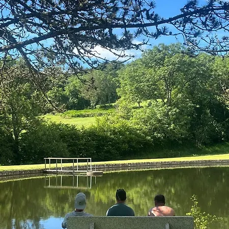 Et Etang, Exclusivement Privee Chalé *