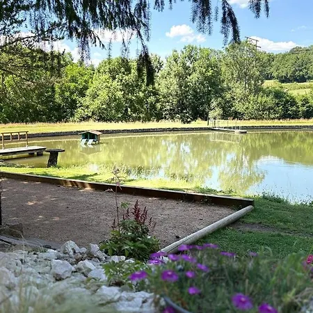 Et Etang, Exclusivement Privee Manzat