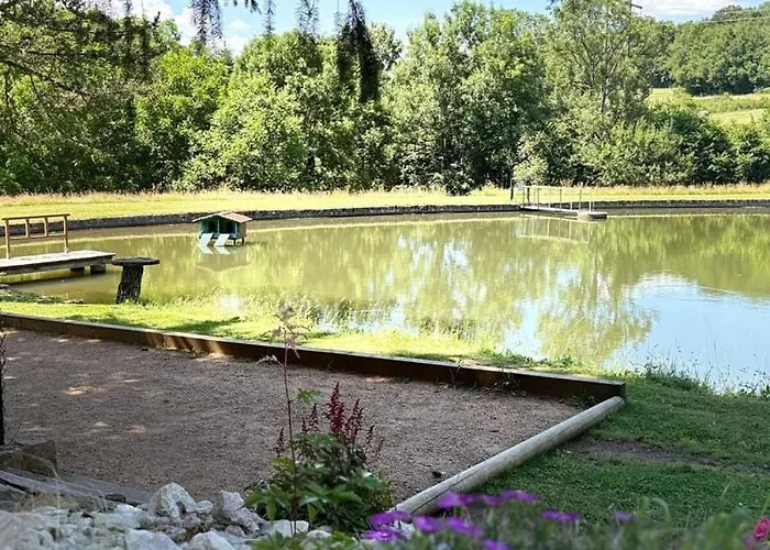 Et Etang, Exclusivement Privee Manzat
