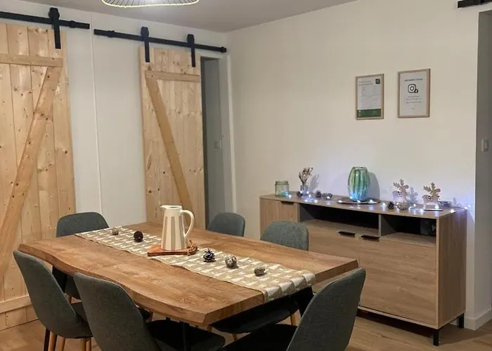 Et Etang, Exclusivement Privee *