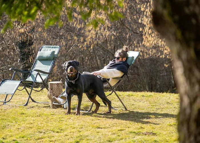 Et Etang, Exclusivement Privee *