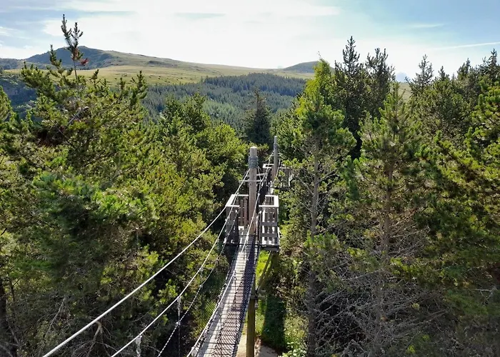 Et Etang, Exclusivement Privee