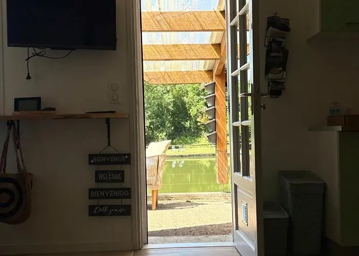 Et Etang, Exclusivement Privee *