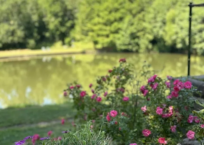 Et Etang, Exclusivement Privee *